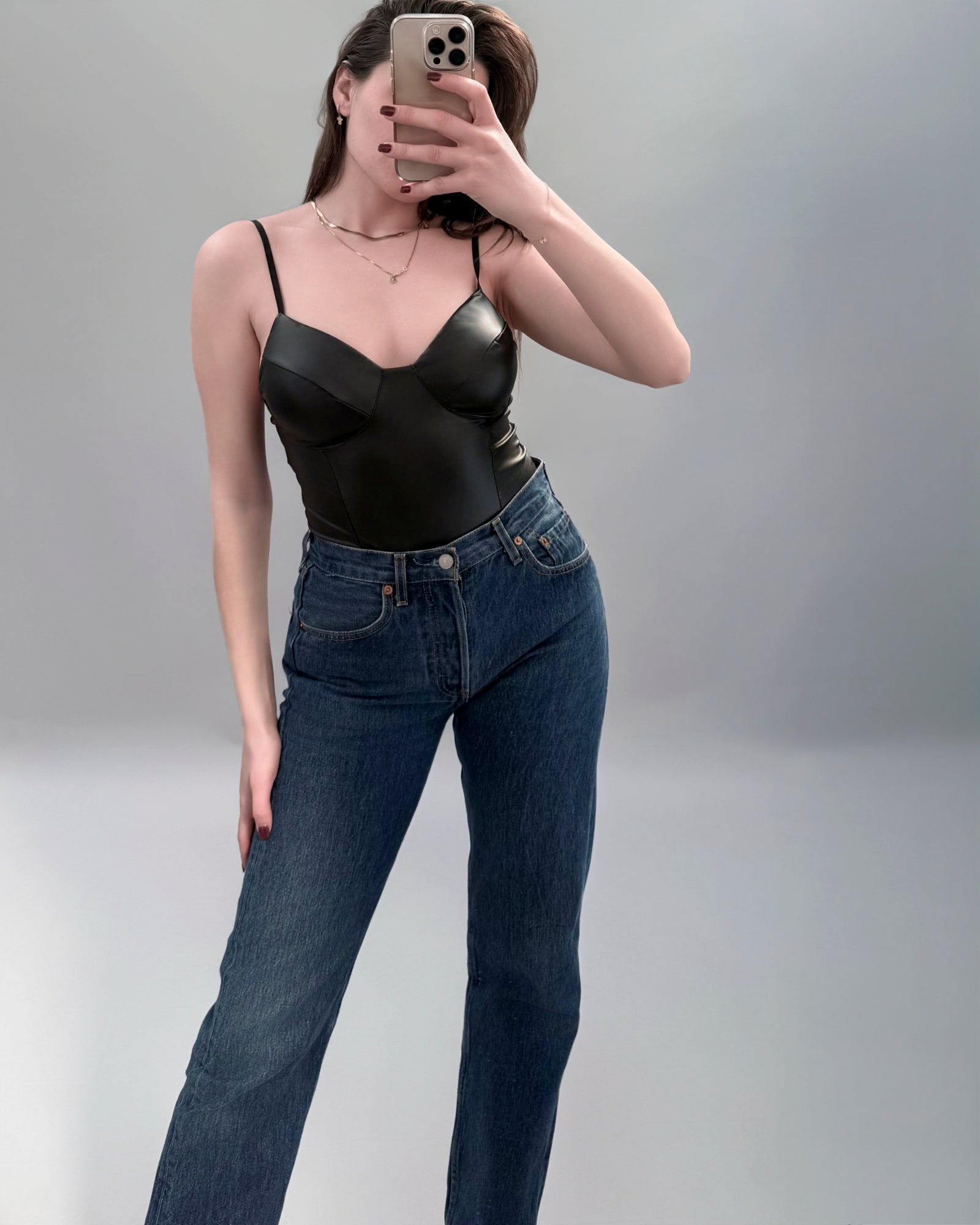 Body Amina