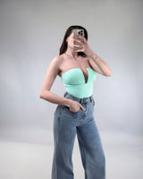 Body Atena